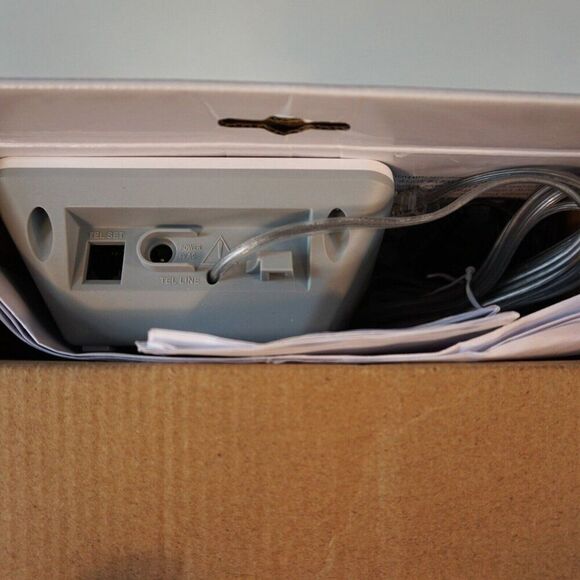 AT&T 1740 Digital Answering Machine System with Time/Day Stamp - Picture 6 of 6